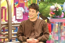 レジェンド上野由岐子が小学生に熱血指導！ グータッチ動画も盛りだくさん！ - フジテレビ