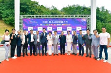 동문뉴스 제1회 여수 국제 웹페스트 총감독을 맡은 김진열 동문