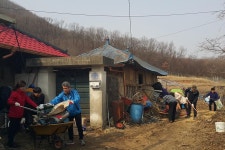 우리마을소식-하점면 소외 이웃 향한 따스한 작은 손길 내밀다. 내용 | 강화군 읍·면>동네 알림방
