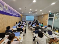 강남구신중년디지털일자리센터 > 알림마당 > 포토갤러리 산하기관 > 강남구신중년디지털일자리센터 > 알림마당 > 포토갤러리