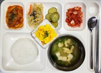 강남구가족센터 > 병설기관 > 목련데이케어센터 > 식단안내 산하기관 > 강남구가족센터 > 병설기관 > 목련데이케어센터 > 식단안내