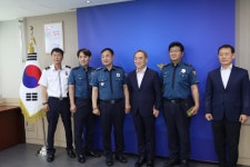 경산경찰서 자치경찰제 출범 1주년 기념 표창 수여 | 우리동네 치안플러스+ 경상북도자치경찰위원회 우리동네 치안플러스+ 경상북도자치경찰위원회