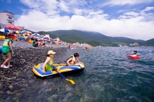 거제여행 > 해수욕장 > 상세보기 학동 흑진주 몽돌해변