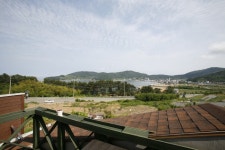 거제여행 > 숙박 > 상세보기 아지랑냉이랑