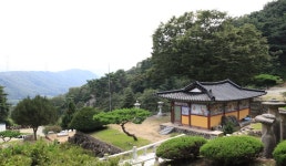 국사암과 궁예미륵 | 관광지 | 여행정보 | 경기관광플랫폼