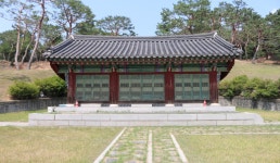 화성남양리신빈김씨묘역 | 관광정보 | 여행정보 | 경기관광플랫폼