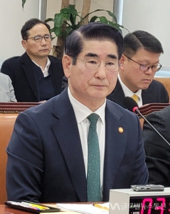 김용현 전 국방장관 새 변호인단 