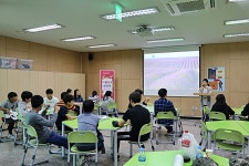 포로수용소유적공원 > 참여 > 포토갤러리 > [교육] 토요문화학교 3기-6회차 유적탐험