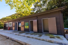 돌고래 오토 캠핑장 고캠핑