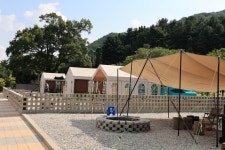 산이다 관광농원(야영장)