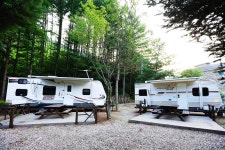 용골송어와 캠핑