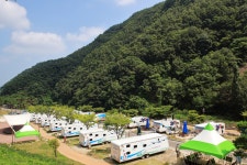 치산관광지 캠핑장