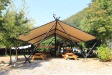 가온휴양빌리지 계곡 글램핑 카라반 캠핑