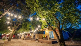 휴레스트 글램핑앤카라반