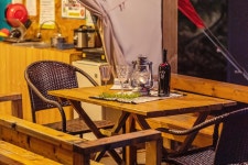 휴레스트 글램핑앤카라반 고캠핑