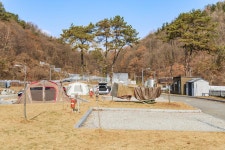 전월산 국민여가캠핑장