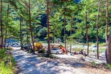 왕피천 숲속 캠핑장