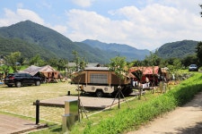 오지봉커뮤니센터 야영장