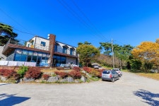 세울터 오토캠핑장 & 펜션 고캠핑