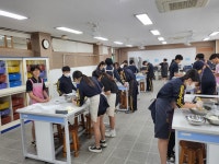 소행성갤러리 < 학생생활 | 소사중학교 소사중학교