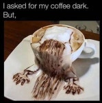 선 넘은 라떼아트.jpg - 고급유머 선 넘은 라떼아트.jpg