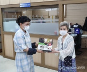 대구시 동구 신암3동 은천교회, 저소득층 어르신을 위한 식품 후원