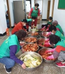 울진군북면지역사회보장협의체, 김치,반찬 나눔으로 돌봄 강화