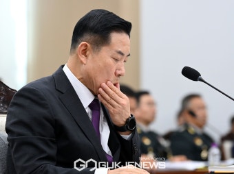 국정감사 앞둔 신원식 국방장관