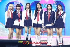 아이브, 브랜드평판 1위 석권...글로벌 차트에서도 돌풍