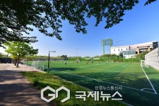 [국제포토] 축구동호인의 활력 & 월미공원 축구장