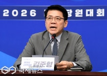 발언하는 김준형 조국혁신당 원내대표