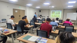 2024년 중장기전문연수교육 딸기 (7차) 게시글 보기 < 포토갤러리 < 소통마당 < 군산시 농업기술센터