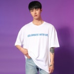 세레브레이트 위드 어스 CELEBRATE WITH US 오지 로고 티 (화이트)