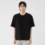 Tony Lawrence 에센셜 바이오 루즈핏 반팔 티셔츠 블랙 | GVG STORE K-POP, K-MODE GESCHÄFT. Weltweite Direktlieferung.