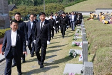 광산구청 광산구 공직자 국립5·18민주묘지 참배