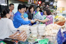 사진으로 보는 구청장 | 열린구청장실 전통시장 장보기 월곡시장