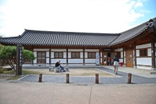 교촌마을 안내서 | 동네탐구 | 테마여행 | 경주 여행 | 경주문화관광 경주문화관광