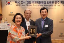 (글보기)주낙영 경주시장, 前 미국 상·하원 의원들 만나 2025 APEC 정상회의 경주 유치 홍보 | 경주시정뉴스 - 시정소식 >최신기사