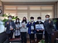 (글보기)경주 양성자과학연구단, 건천읍 소재 초등학교 3곳에 교육물품 기부 | 경주시정뉴스 - 시정소식 >최신기사
