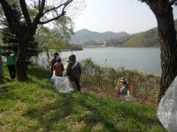 (글보기)현곡면, 남사저수지 환경정화 활동 펼쳐 | 경주시정뉴스 - 읍면동소식 >읍면동소식