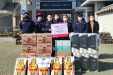 (글보기)전국제조산업노동조합 경주시지부, 외동읍에 어려웃 이웃 위한 생필품 기탁 | 경주시정뉴스 - 시정소식 >최신기사