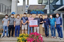 (글보기)경주 외동한우작목반판매장, 사랑 담긴 마스크 10만장 기탁 | 경주시정뉴스 - 시정소식 >많이본기사
