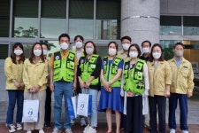 (글보기)경주시 동천동, 자율방재단과 함께 코로나19 대응 방역캠페인 실시 | 경주시정뉴스 - 시정소식 >최신기사