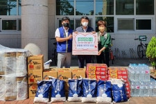 (글보기)경주중앙ㆍ선덕로타리클럽, 동천동에 생필품 후원 나서 | 경주시정뉴스 - 시정소식 >최신기사