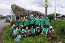 (글보기)북경주행정복지센터, 추석맞이 안강의 얼굴 ‘새마을동산’ 가꾸기 나서 | 경주시정뉴스 - 시정소식 >최신기사