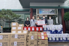 (글보기)성건동 대복유통상사 조길영 대표, 추석맞아 저소득 이웃돕기 물품 기탁 | 경주시정뉴스 - 시정소식 >최신기사