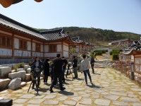 (글보기)지금 화랑마을은? 광고촬영중! | 지금 화랑마을은? | 알림마당 | 화랑마을
