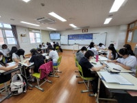 경주시청소년진로교육체험센터 - 2022 청소년 진로교육 맞춤형체험활동 [메타버스에서 구현하는 미래비전체험_ 경주여자중학교]
