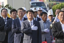 보도자료-계양구청장, 제69주년 광복절 맞아 황어장터 기념탑 참배 내용 | 계양구청>정보공개>행정소식