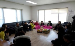 보도자료-계양3동 주민자치위원회 경로당 방문 위문품 전달 및 실내 소독 내용 | 구정홍보관>계양뉴스